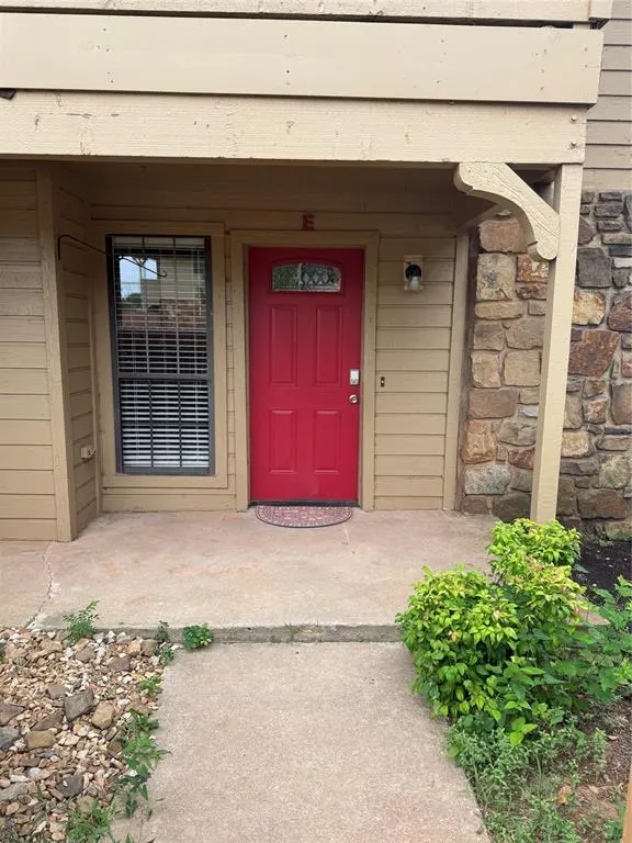 Front exterior — 14321 N Pennsylvania Avenue 19E, Oklahoma City, OK 73134