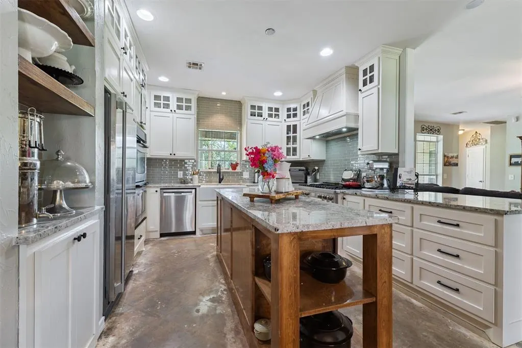 Photo 14 — 105940 Payne Lane, Meeker, OK 74855