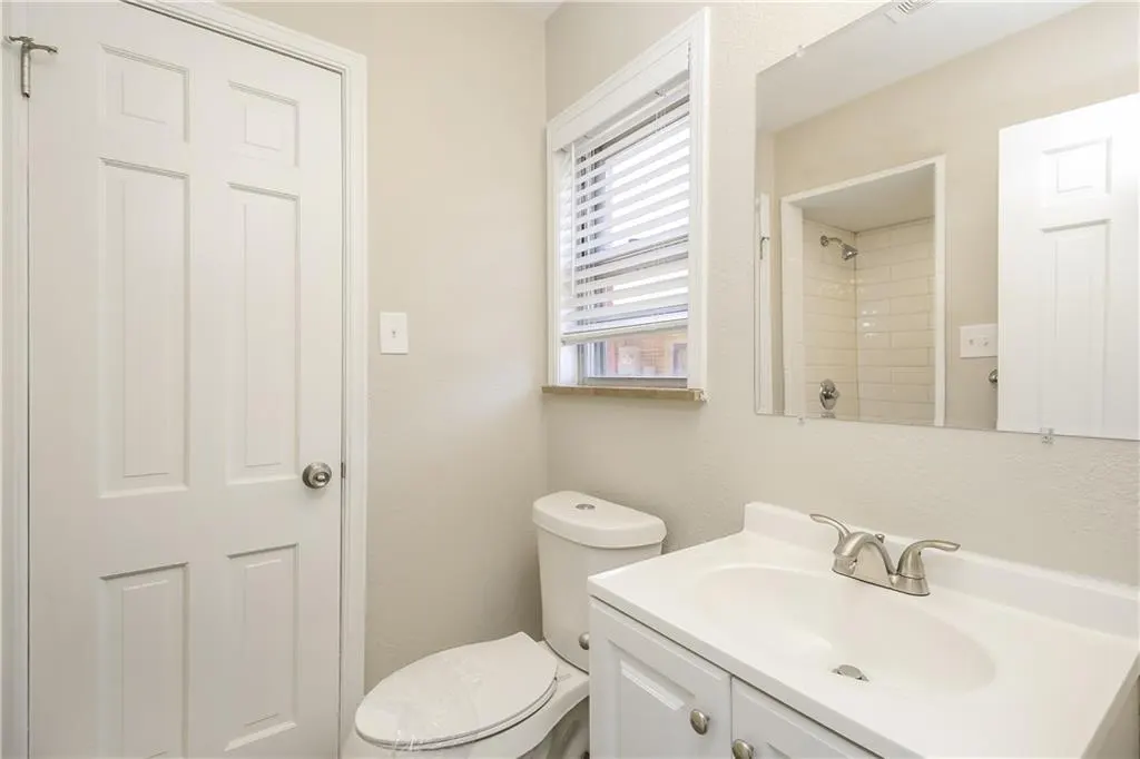 Photo 12 — 3417 NW 41st Street, Oklahoma City, OK 73112