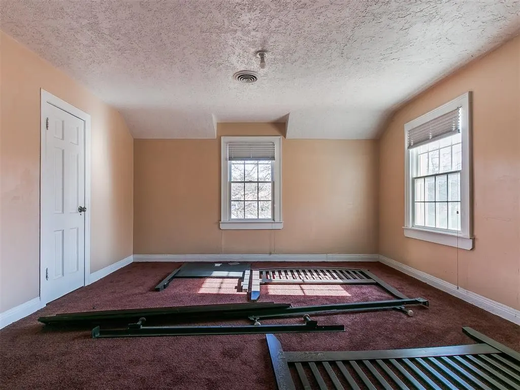 Photo 39 — 16 OAKWOOD Drive, Forest Park, OK 73121