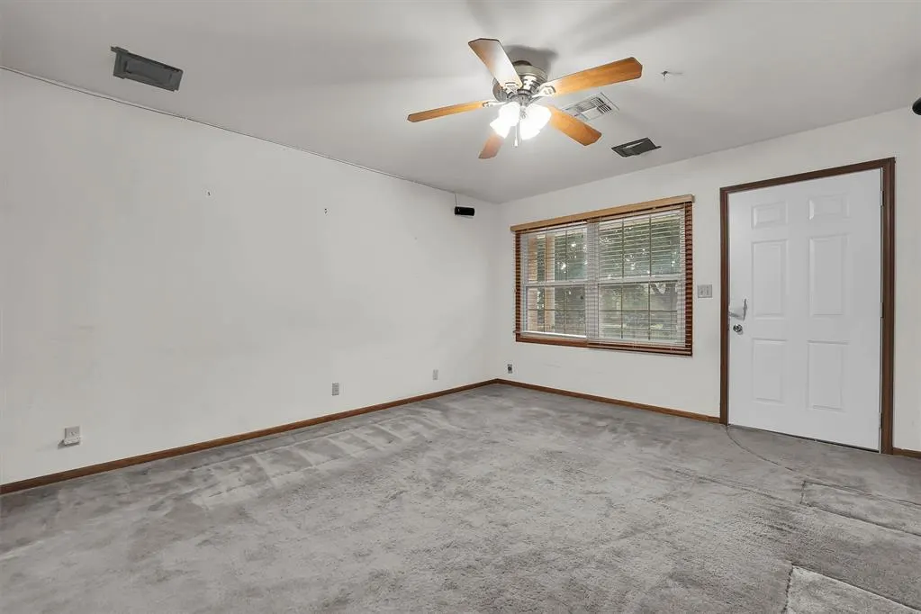 Photo 5 — 1905 N Oregon Avenue, Mangum, OK 73554