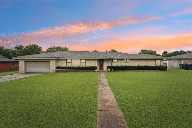 Front exterior — 2809 NE 25th Street, Oklahoma City, OK 73111