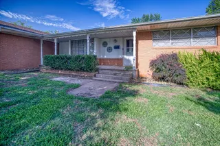 Sold home at 704 N Prouty Avenue