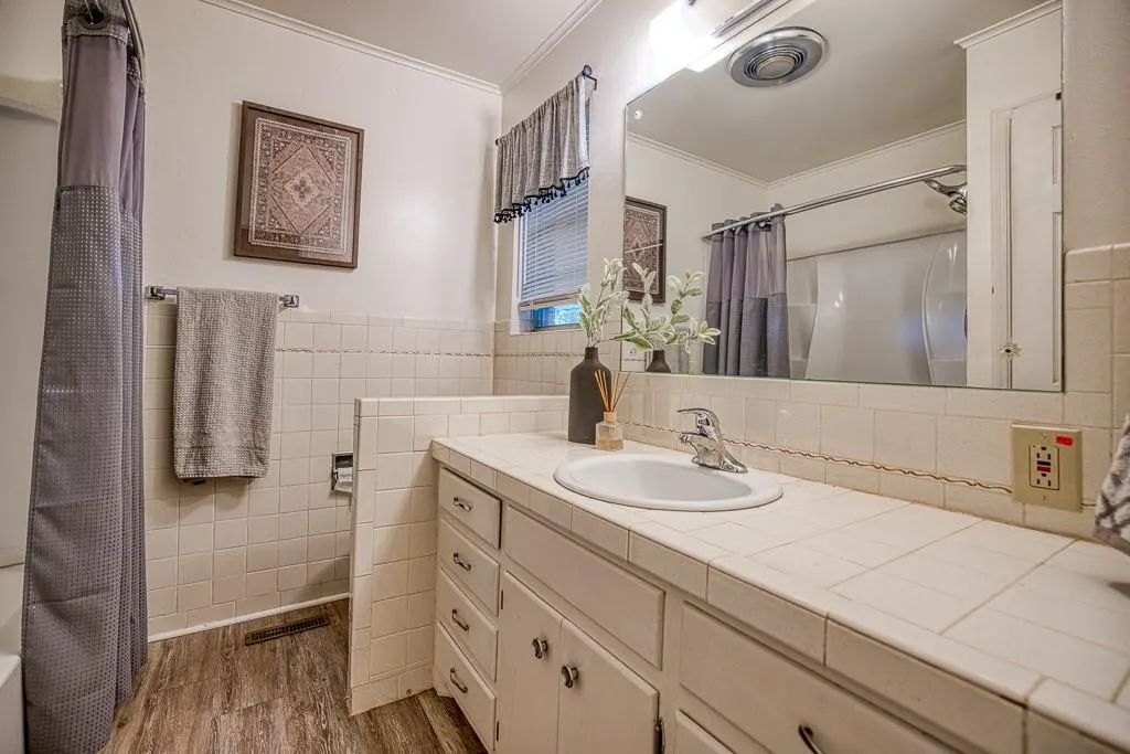 Photo 16 — 704 N Prouty Avenue, Watonga, OK 73772