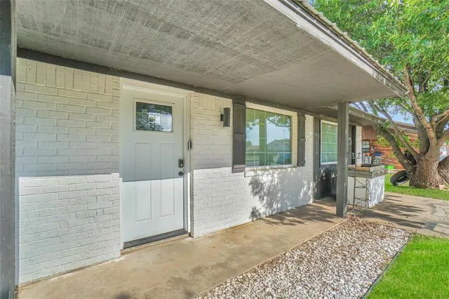 Photo 4 — 103 Western Sunset Trail, Snyder, OK 73566