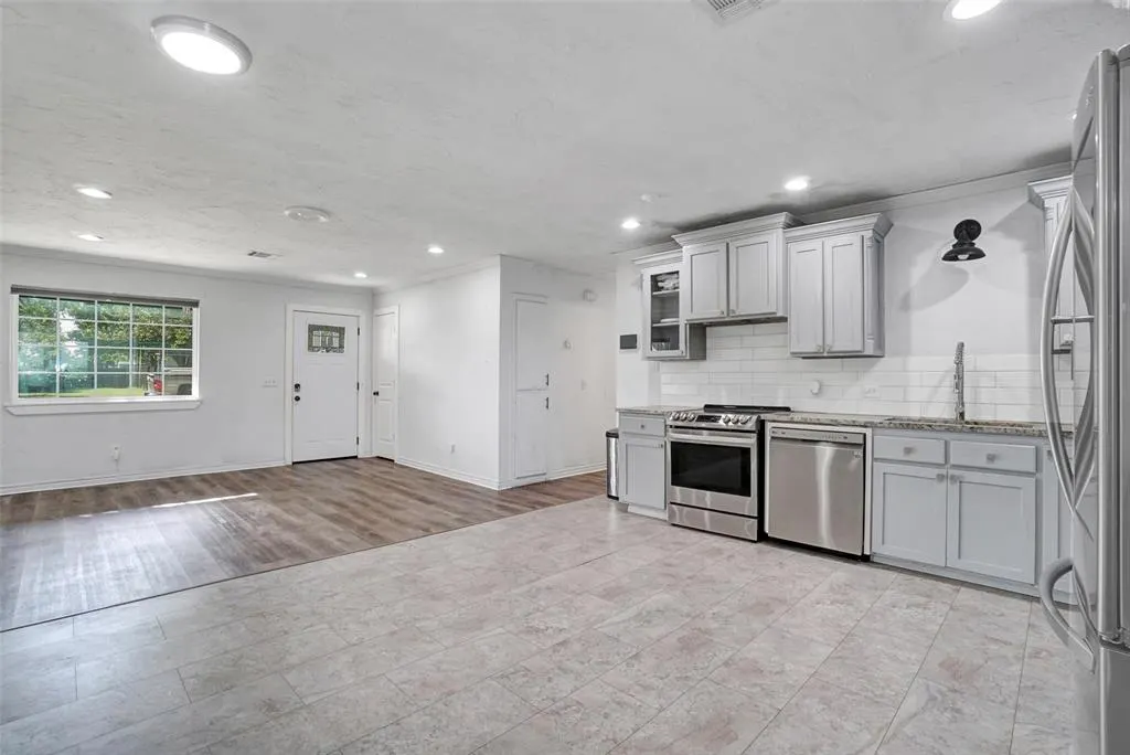 Photo 10 — 103 Western Sunset Trail, Snyder, OK 73566