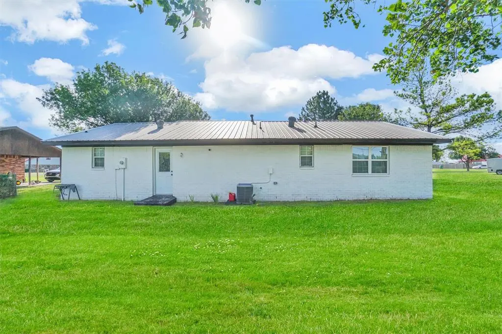 Photo 27 — 103 Western Sunset Trail, Snyder, OK 73566