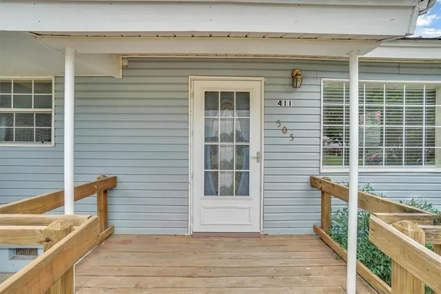 Photo 2 — 505 NW 5th Street, Tipton, OK 73570