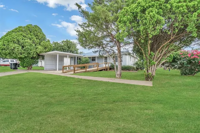 Photo 3 — 505 NW 5th Street, Tipton, OK 73570