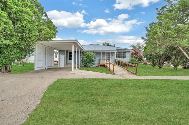 Photo 5 — 505 NW 5th Street, Tipton, OK 73570