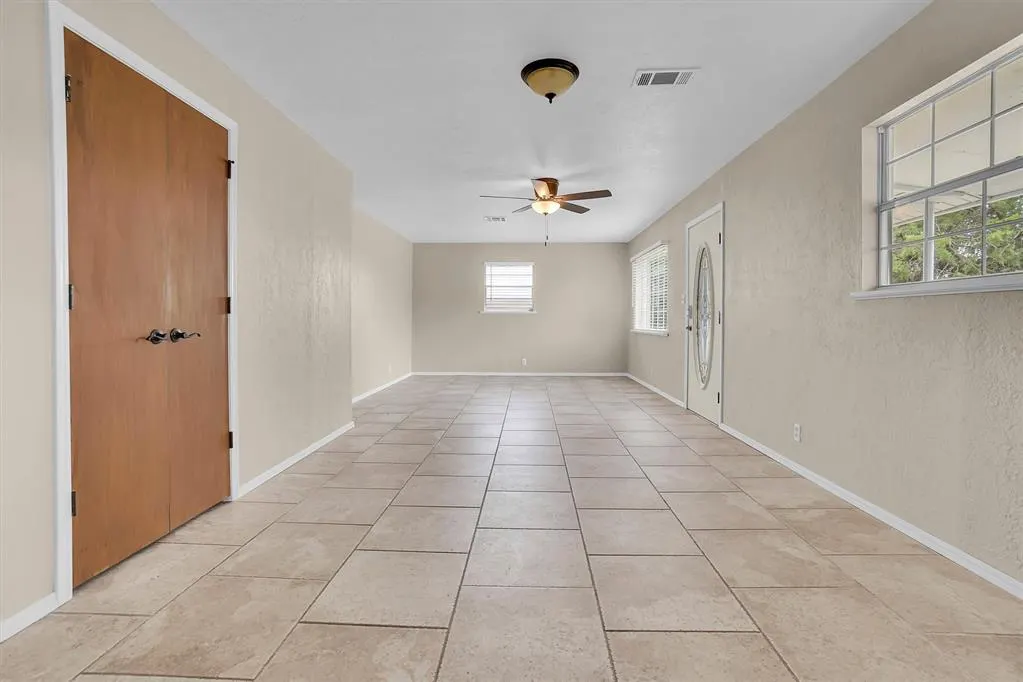 Photo 7 — 505 NW 5th Street, Tipton, OK 73570