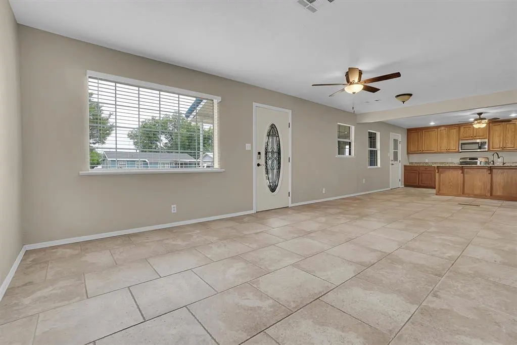 Photo 9 — 505 NW 5th Street, Tipton, OK 73570