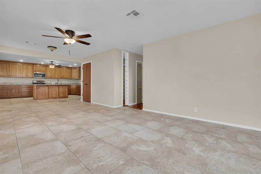 Photo 10 — 505 NW 5th Street, Tipton, OK 73570