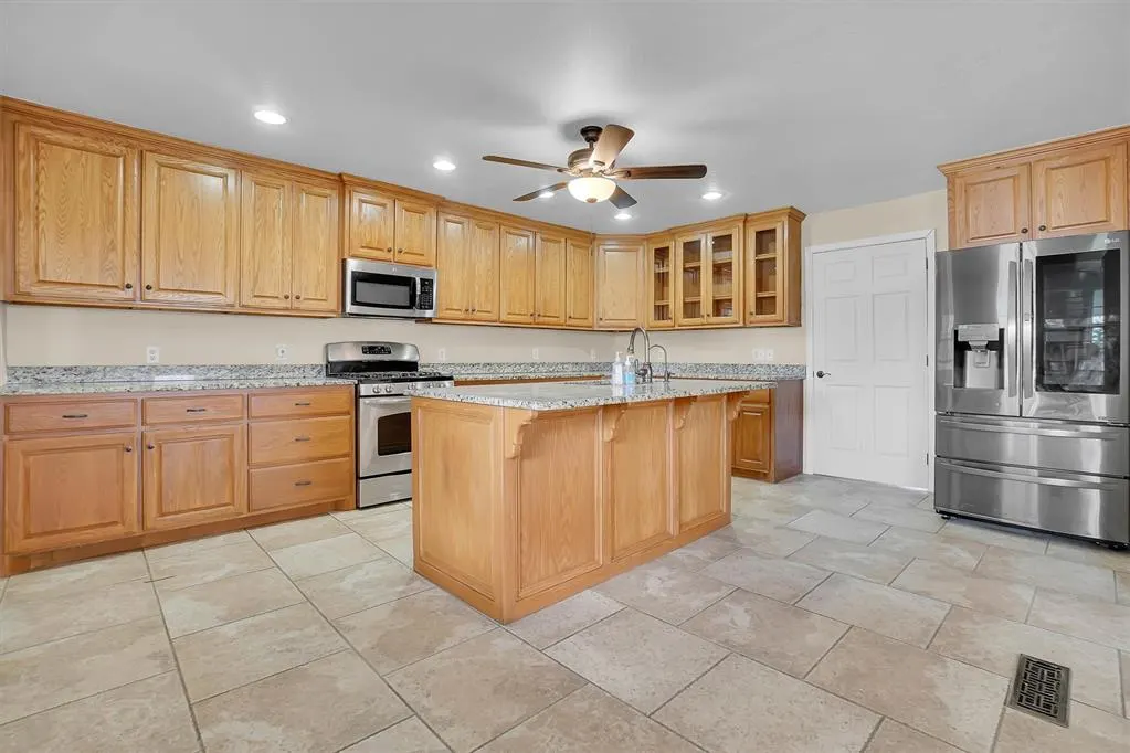 Photo 11 — 505 NW 5th Street, Tipton, OK 73570