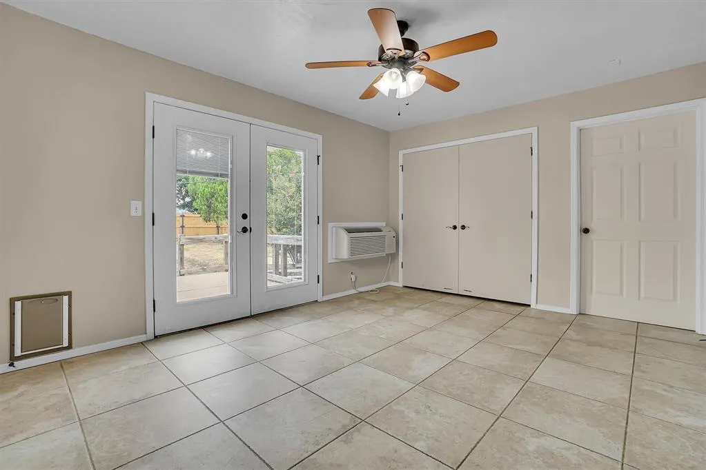 Photo 20 — 505 NW 5th Street, Tipton, OK 73570