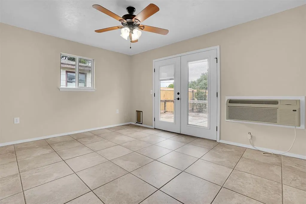 Photo 21 — 505 NW 5th Street, Tipton, OK 73570