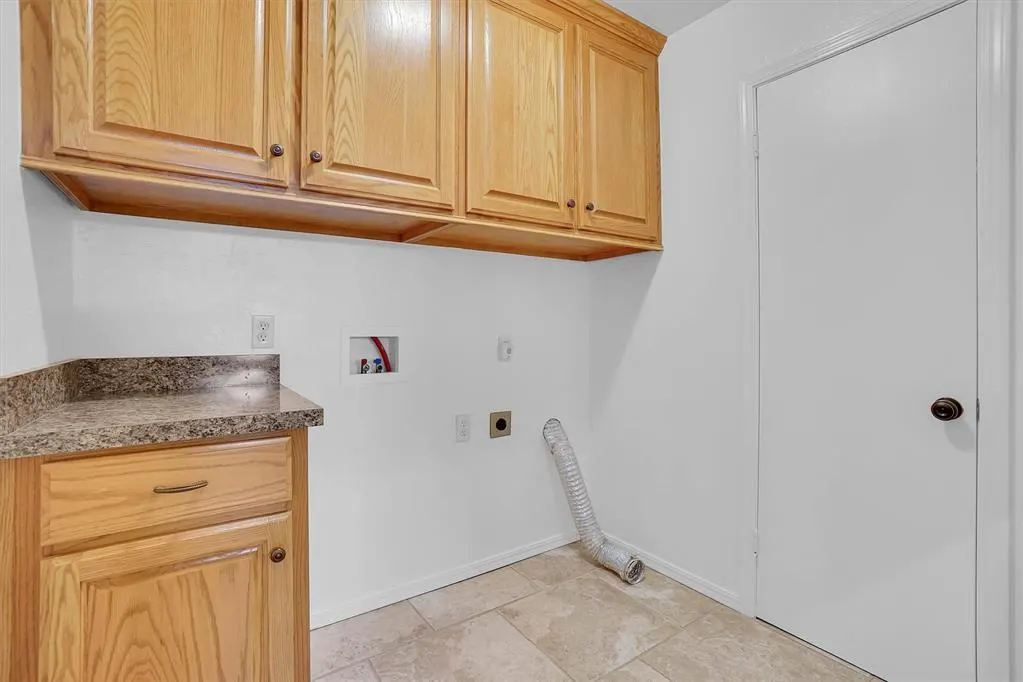 Photo 35 — 505 NW 5th Street, Tipton, OK 73570
