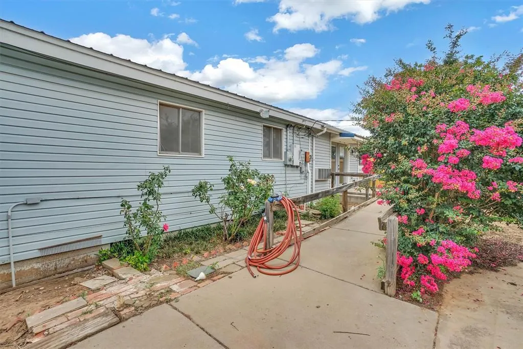 Photo 39 — 505 NW 5th Street, Tipton, OK 73570