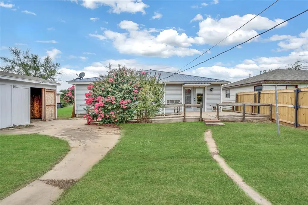 Photo 42 — 505 NW 5th Street, Tipton, OK 73570