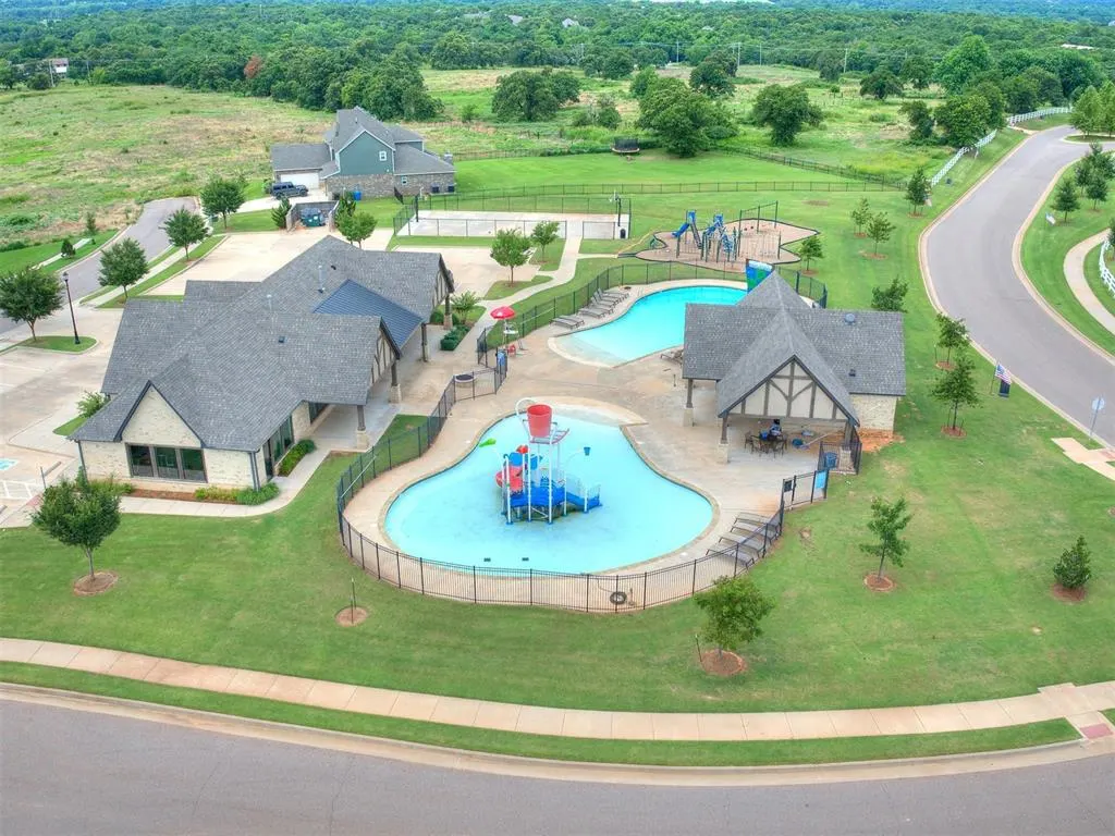 Photo 37 — 3008 Almond Avenue, Arcadia, OK 73007