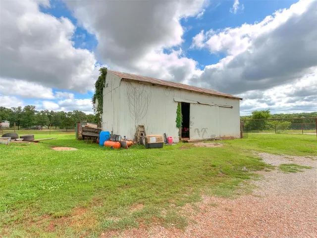 Photo 2 — 37209 Patterson Road, Wanette, OK 74878