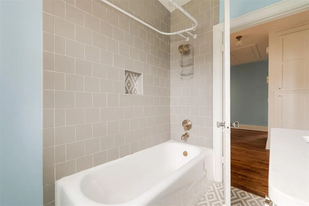 Photo 34 — 826 NE 18th Street, Oklahoma City, OK 73105
