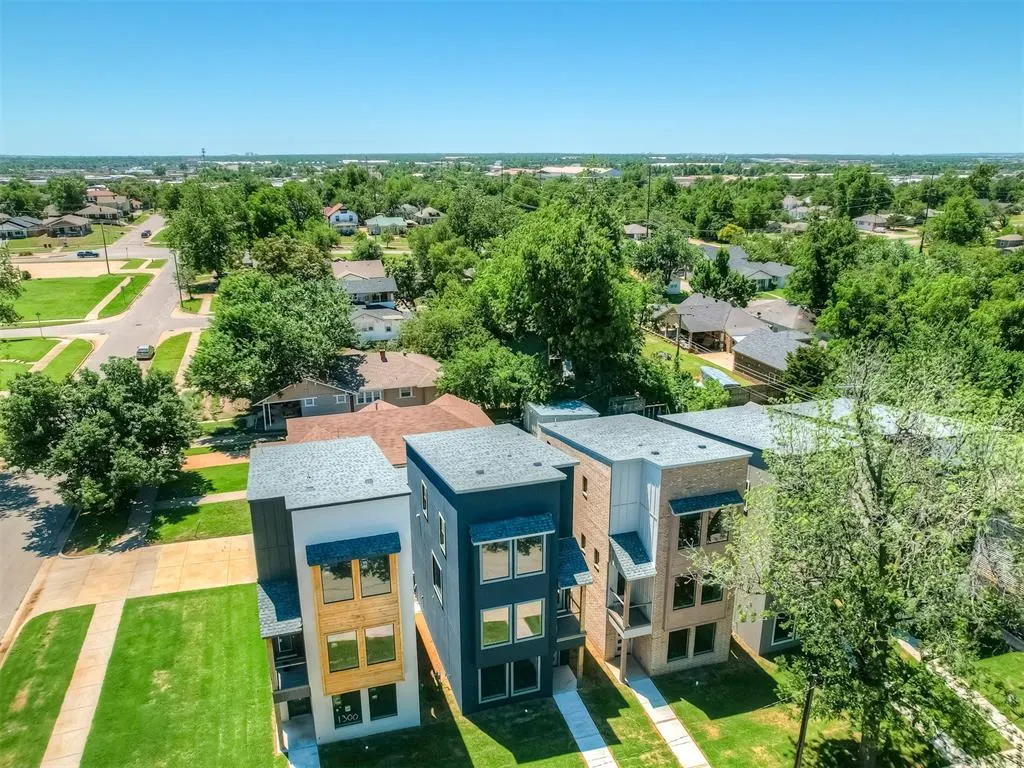 Photo 11 — 1302 NW 11th Street, Oklahoma City, OK 73106