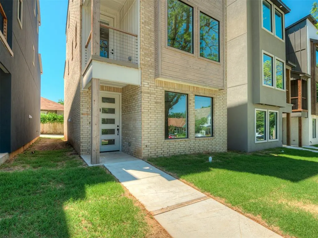 Photo 3 — 1304 NW 11th Street, Oklahoma City, OK 73106
