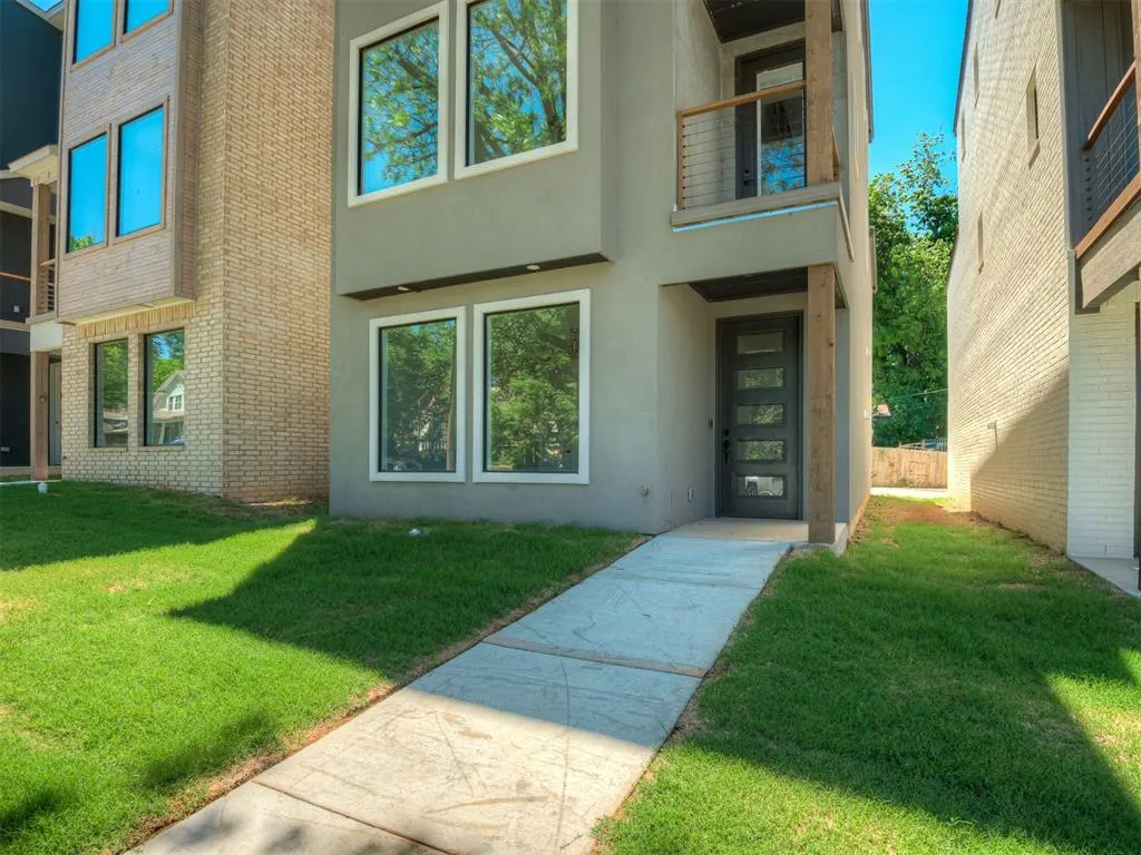 Photo 5 — 1306 NW 11th Street, Oklahoma City, OK 73106