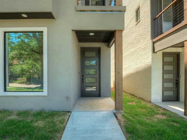Photo 6 — 1306 NW 11th Street, Oklahoma City, OK 73106