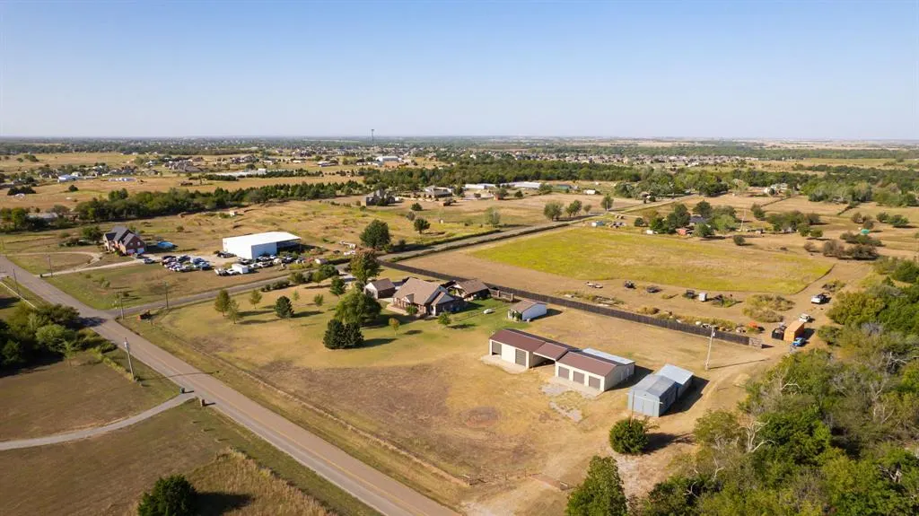 Photo 4 — 11075 S Western Avenue, Edmond, OK 73025