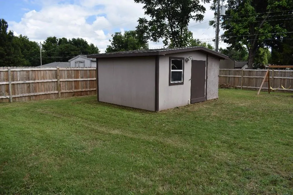 Photo 22 — 415 Okarche, Enid, OK 73701