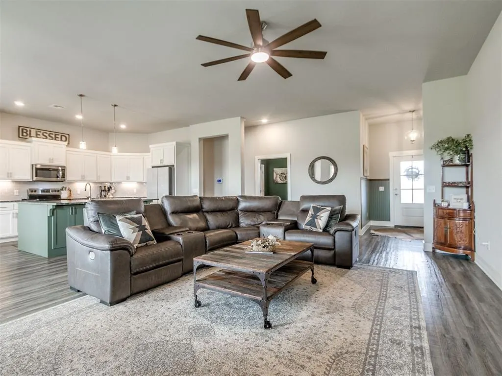 Photo 7 — 2315 Dixie Drive, Blanchard, OK 73010