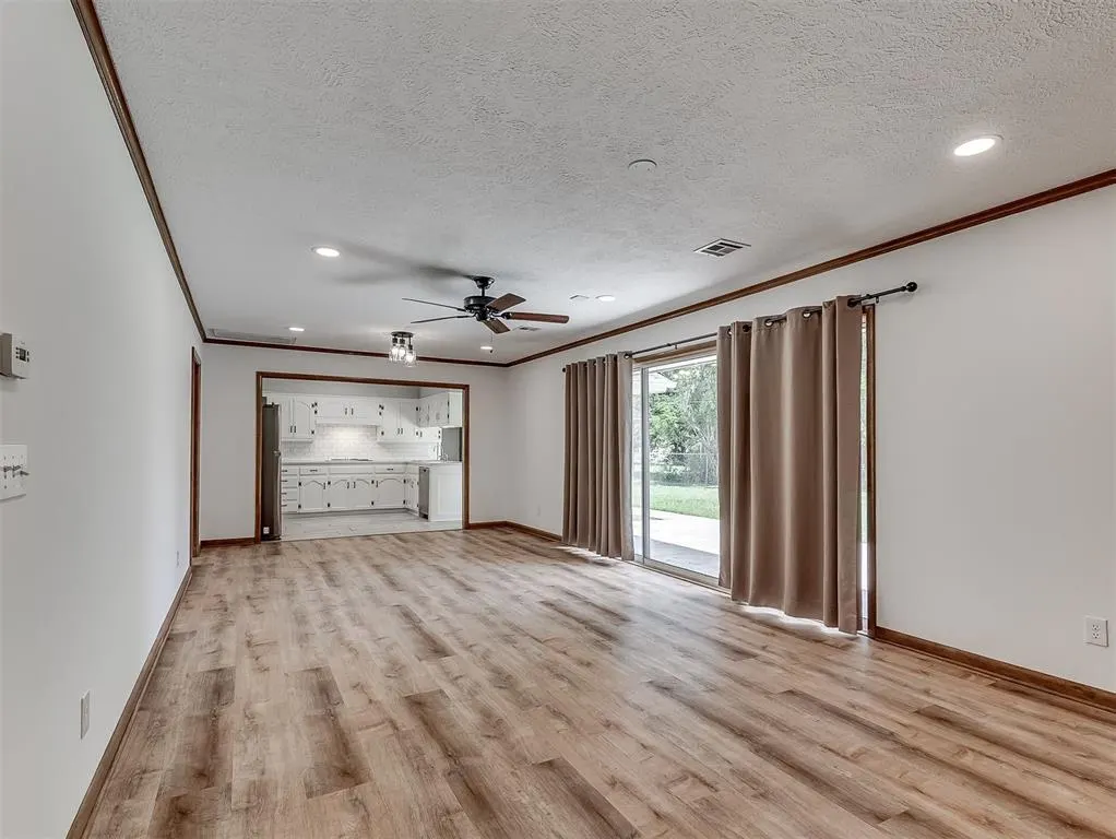 Photo 9 — 4325 NW 44th Street, Oklahoma City, OK 73112