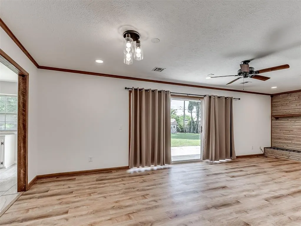 Photo 12 — 4325 NW 44th Street, Oklahoma City, OK 73112
