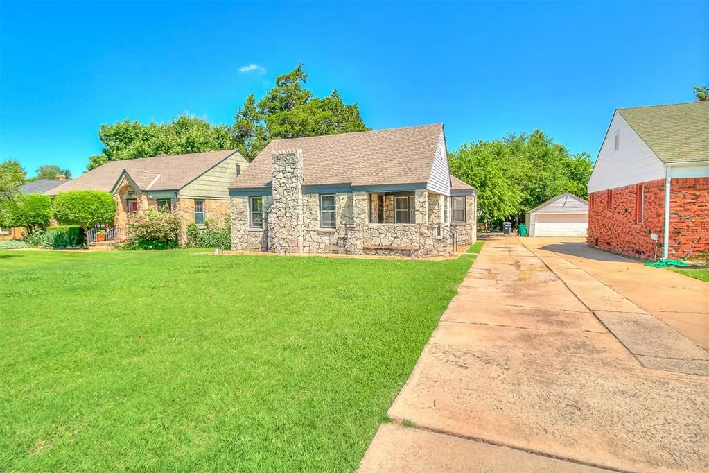 Photo 2 — 2537 NW 31st Street, Oklahoma City, OK 73112