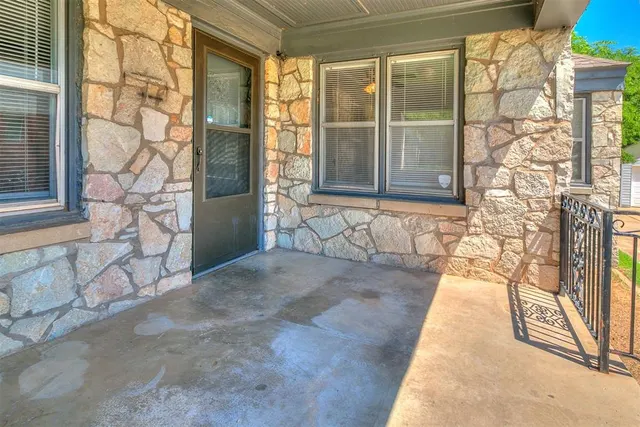 Photo 4 — 2537 NW 31st Street, Oklahoma City, OK 73112