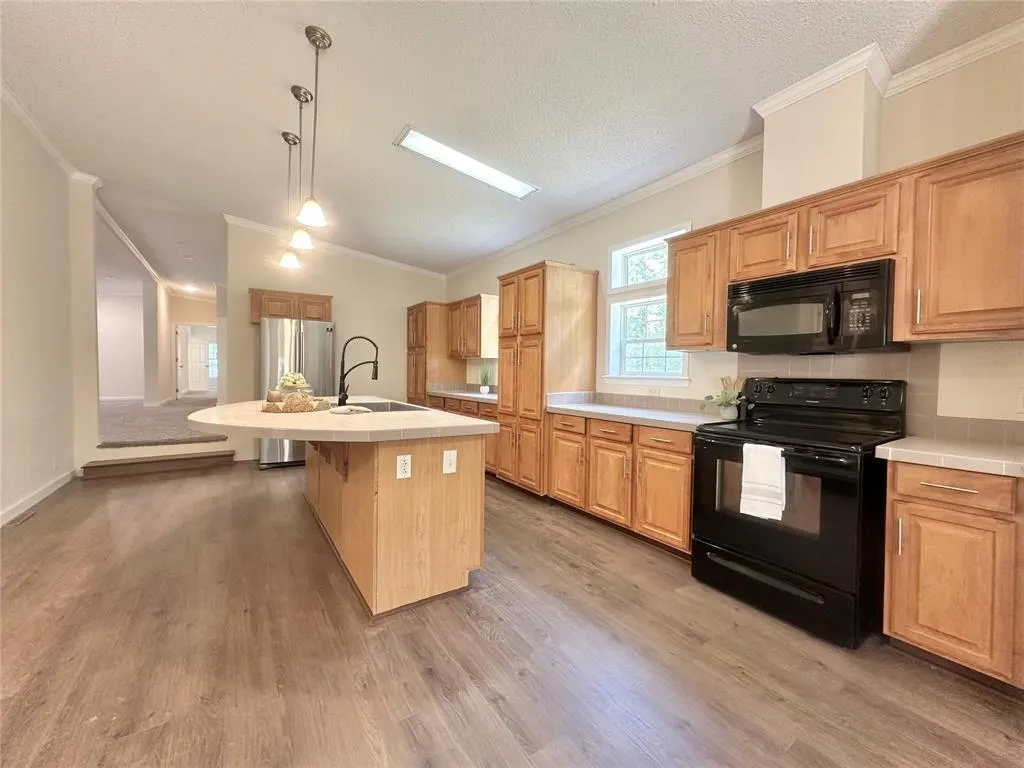 Photo 9 — 34650 Sunset Oaks Drive, Tecumseh, OK 74873