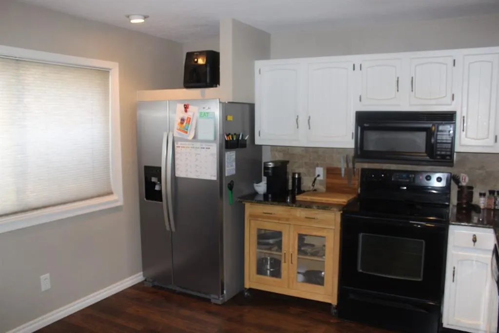 Photo 3 — 441 NW Chimney Creek Drive, Lawton, OK 73505