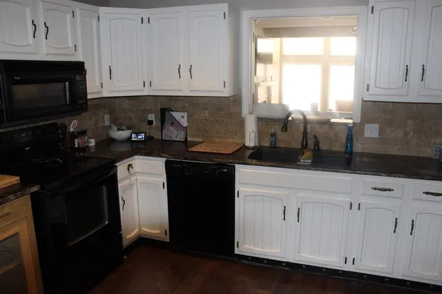Photo 4 — 441 NW Chimney Creek Drive, Lawton, OK 73505