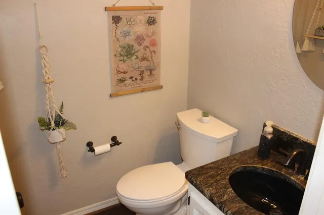 Photo 7 — 441 NW Chimney Creek Drive, Lawton, OK 73505