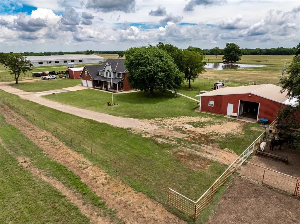 Front exterior — 105074 N 3770 Road, Okemah, OK 74859