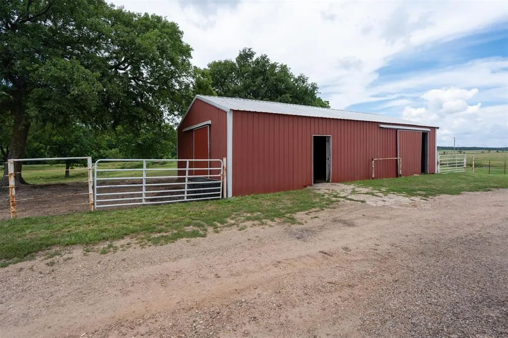 Photo 21 — 105074 N 3770 Road, Okemah, OK 74859