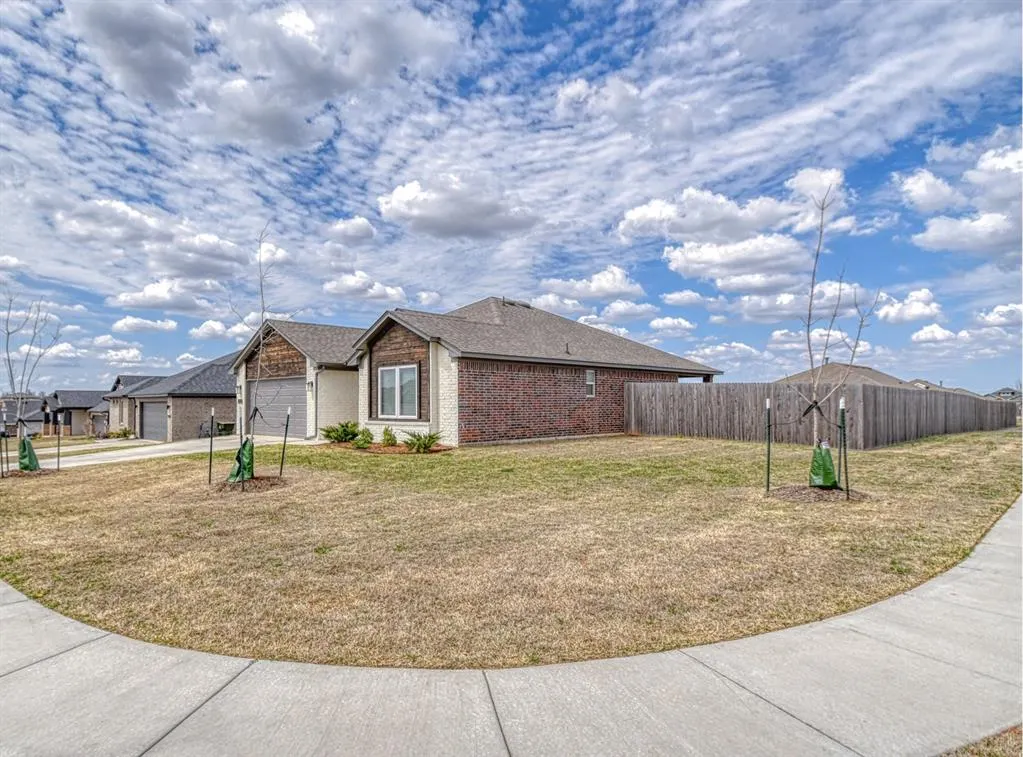Photo 3 — 275 Jennifer Drive, Blanchard, OK 73010