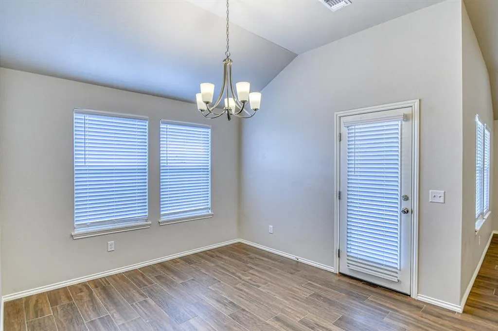 Photo 18 — 275 Jennifer Drive, Blanchard, OK 73010