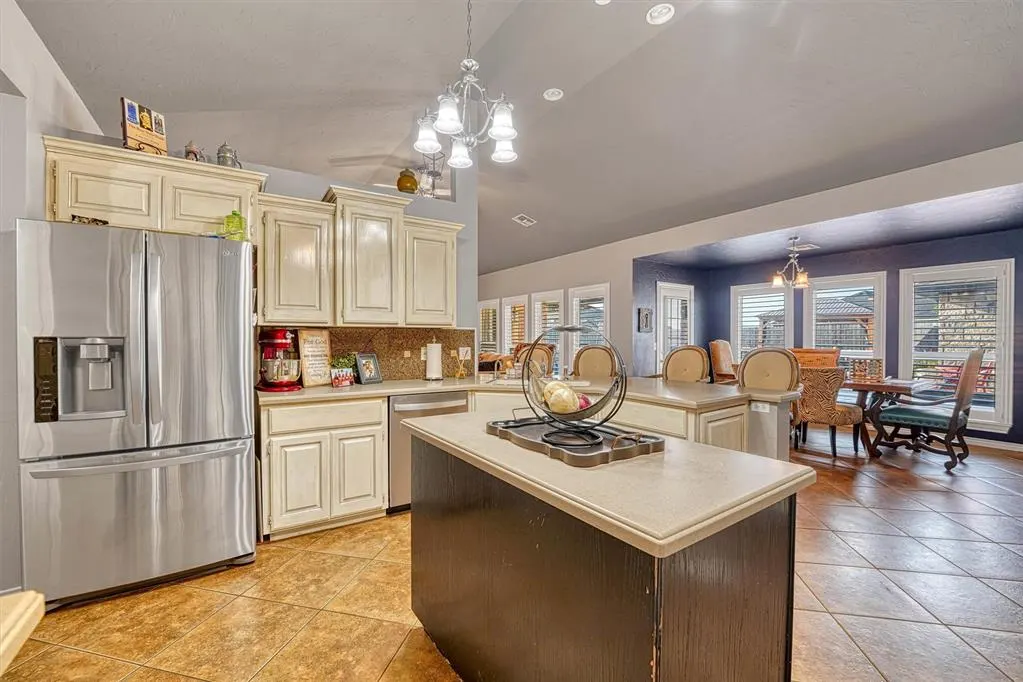 Photo 10 — 132 Eagle Circle, Elk City, OK 73644