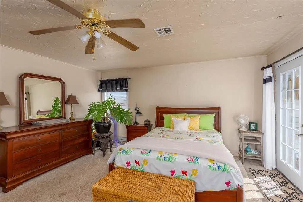 Photo 23 — 2104 E Columbia Street, Okemah, OK 74859