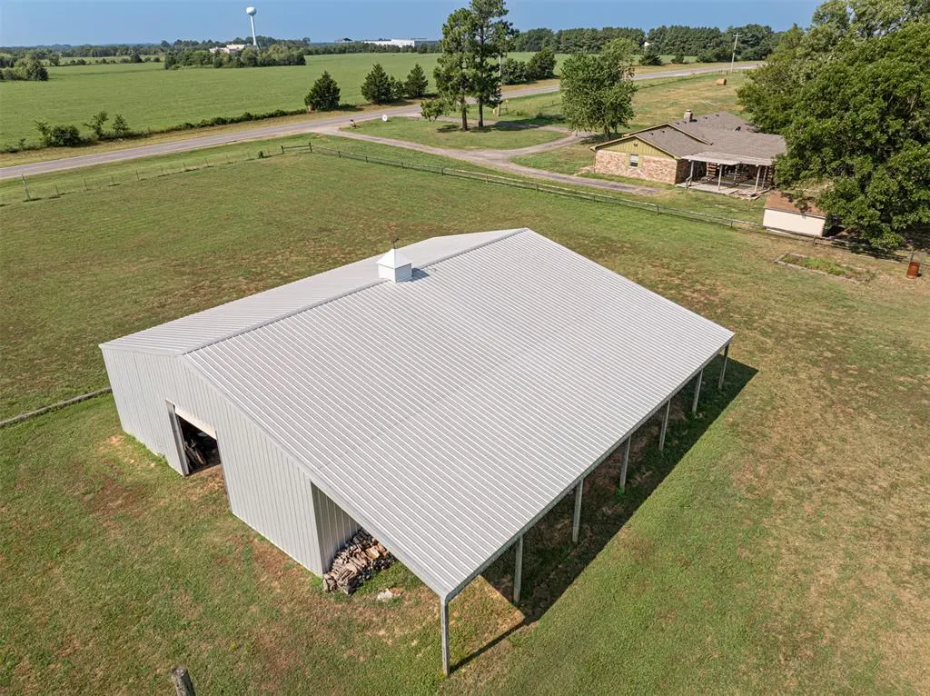 Photo 32 — 2104 E Columbia Street, Okemah, OK 74859