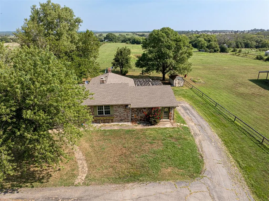 Photo 33 — 2104 E Columbia Street, Okemah, OK 74859