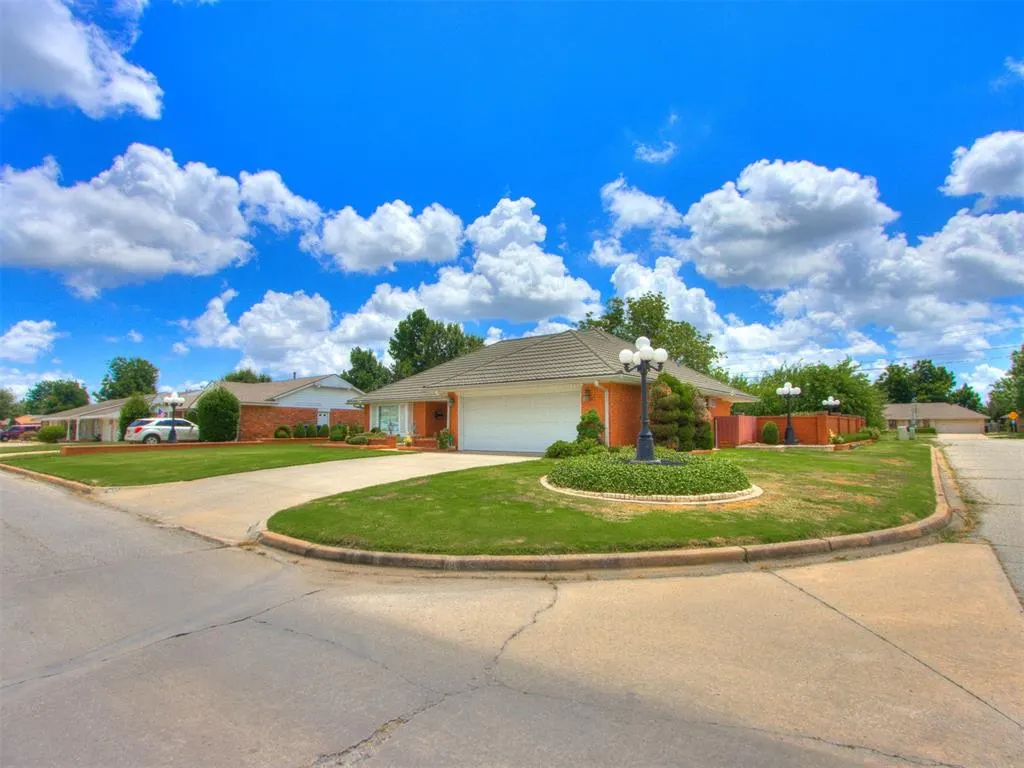 Photo 9 — 1432 SW 71ST Street, Oklahoma City, OK 73159